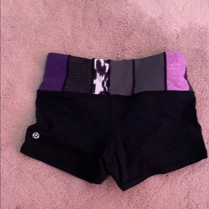 Lululemon 2” shorts